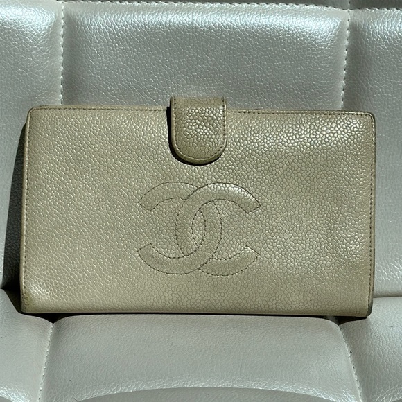 Chanel cream caviar continental long flap wallet clutch - Picture 1 of 13